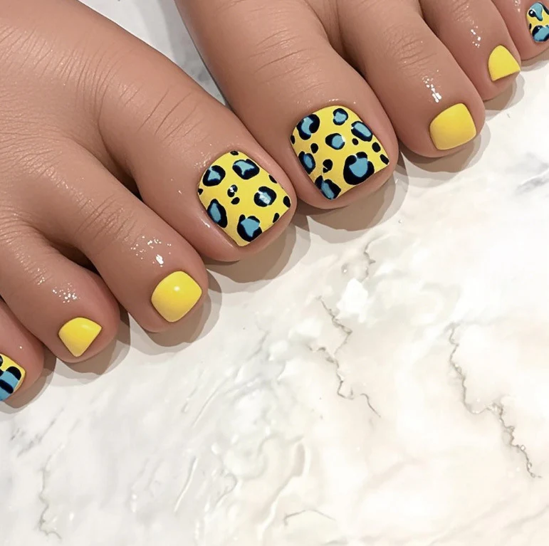 Stylish Animal Print Pedicure Nail Art Stornfield