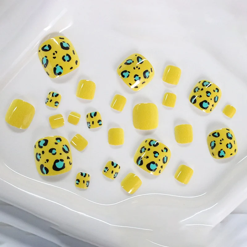 Stylish Animal Print Pedicure Nail Art Stornfield