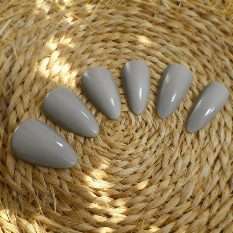 Stylish Almond Shape Nail Art Stornfield