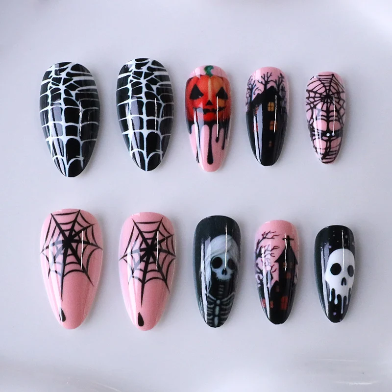 Spooky Halloween Themed Nail Art Stornfield