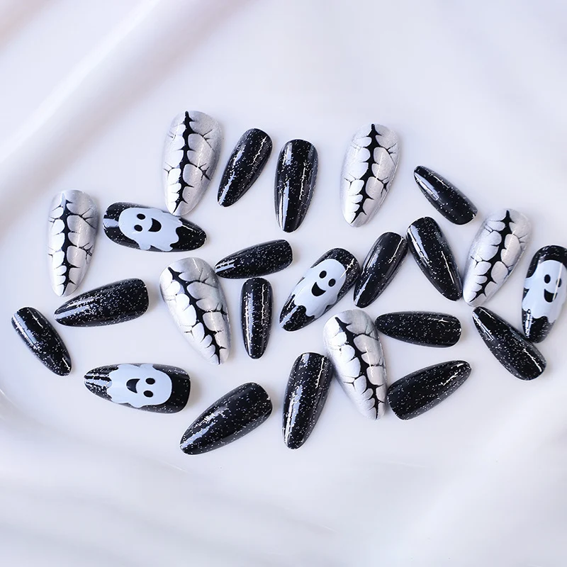 Spooky Ghost-Themed Acrylic Nail Art Stornfield