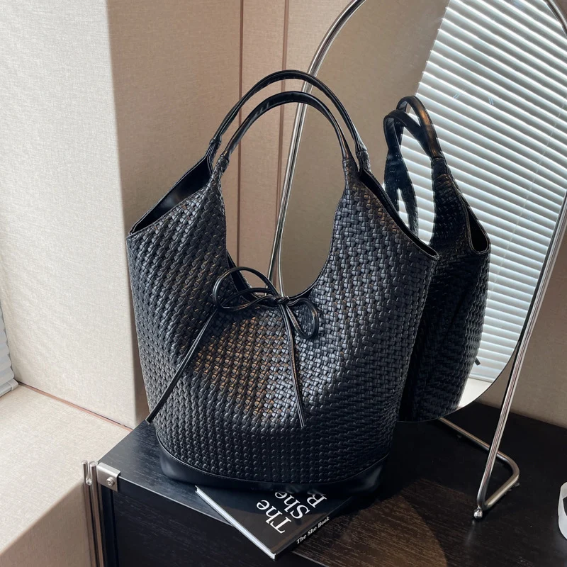 Stylish Woven Bucket Tote Bag
