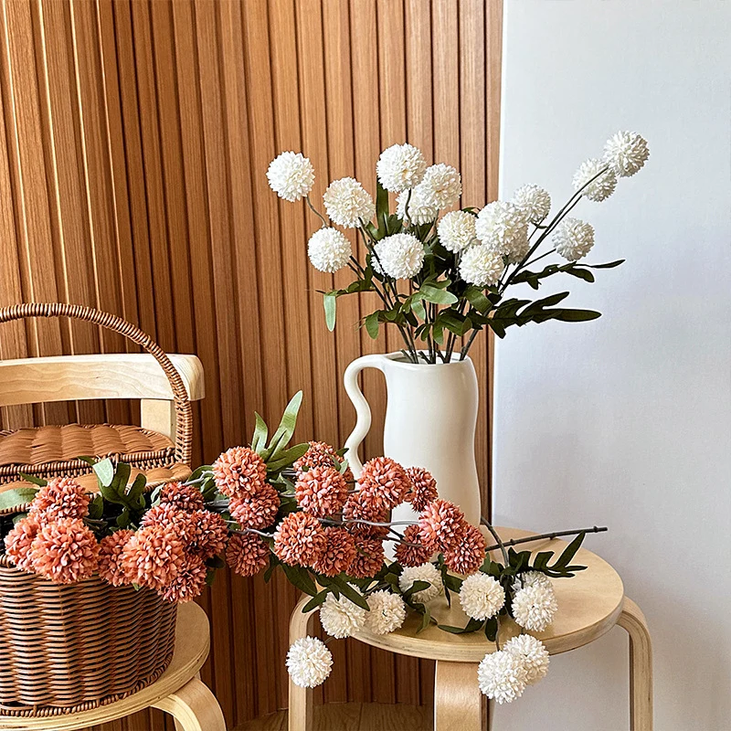 Dekorativer Künstlicher Blumenstrauß mit Detailreichem Designs Karnz