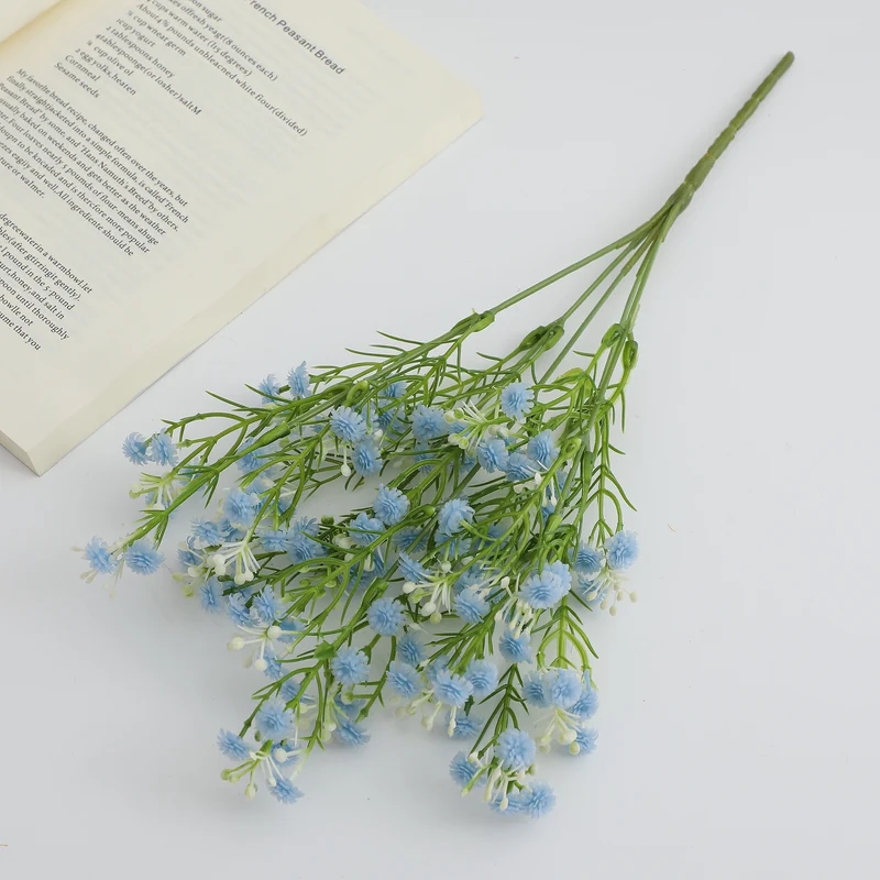 Dekorativer Kunstblütenzweig mit filigranen lila Blüten Karnz