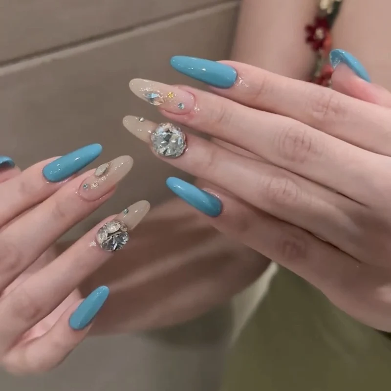 Luxurious Press-On Nail Art Enhancements Stornfield