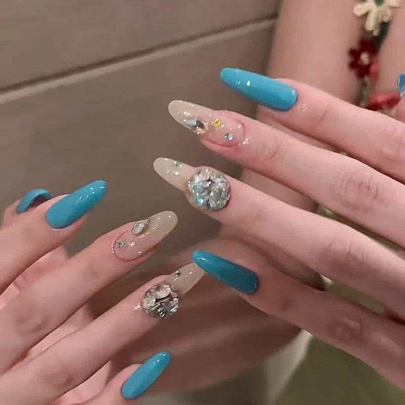 Luxurious Press-On Nail Art Enhancements Stornfield