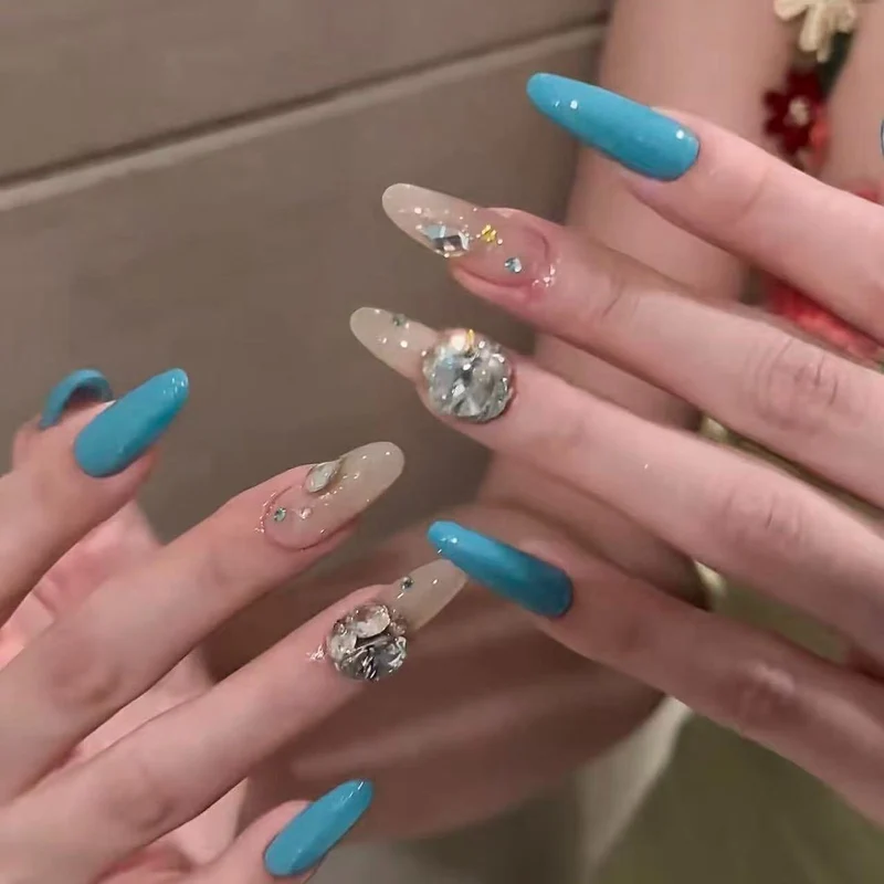 Luxurious Press-On Nail Art Enhancements Stornfield