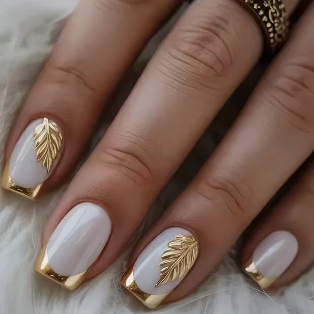 Luxurious Floral Nail Art Design Stornfield