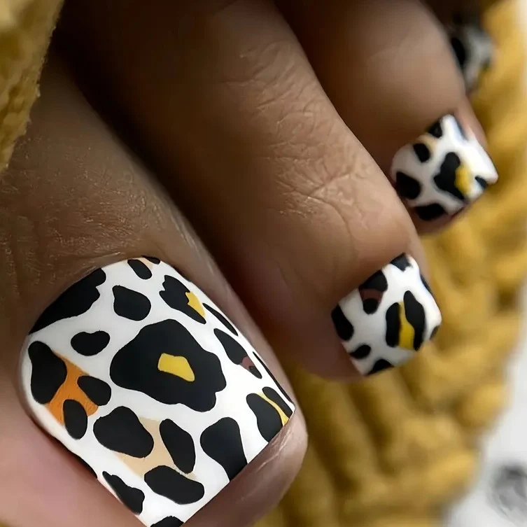Trendy Leopard Print Nail Art Stornfield