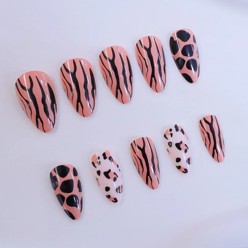 Trendy Animal Print Nail Art Set Stornfield