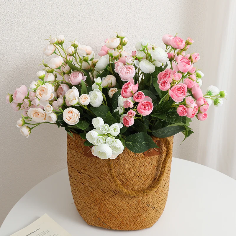 Realistische Kunstrose mit feinen Blüten und Blättern Karnz