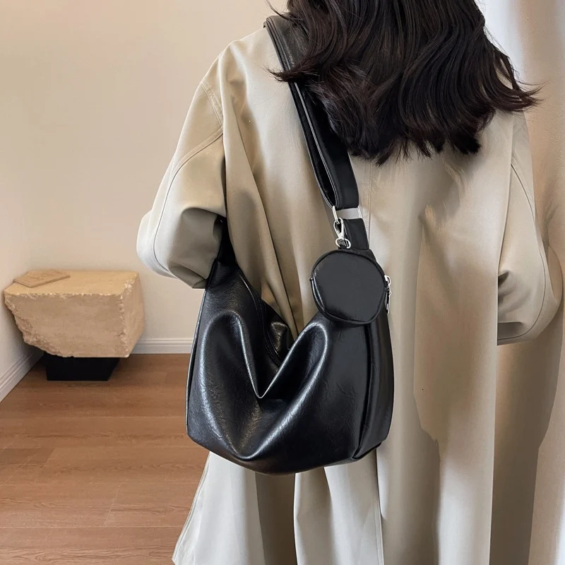 Elegant Slouchy Shoulder Tote