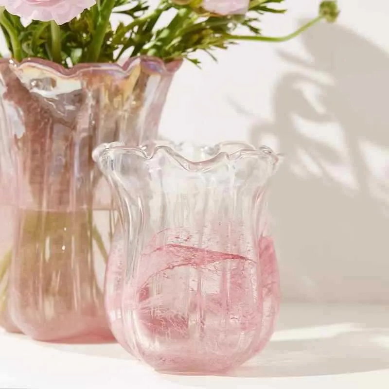 Handblown Ruffled-Tulip Art Glass Decorative Vase Stornfield