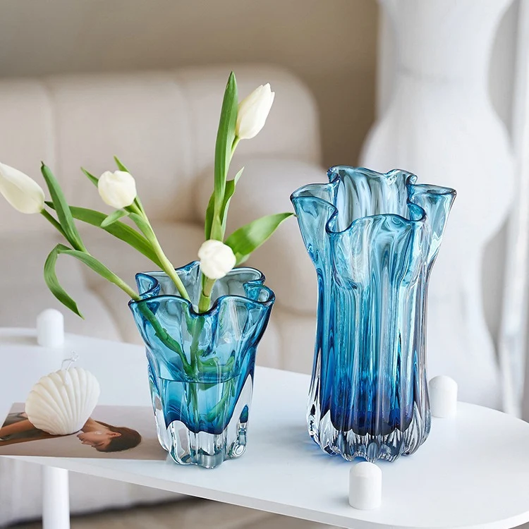 Handblown Ribbed Petal-Rim Decorative Glass Centerpiece Vase Stornfield