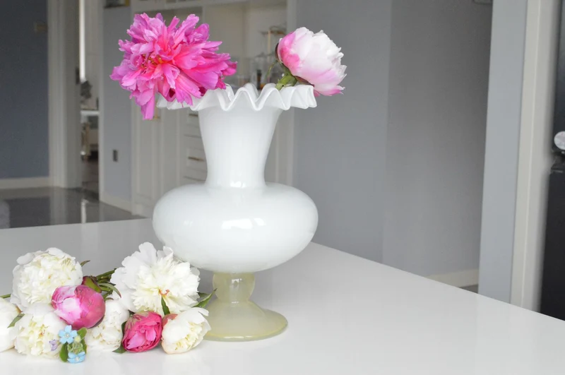 Handblown Fluted Pedestal Art Glass Trumpet Vase Stornfield