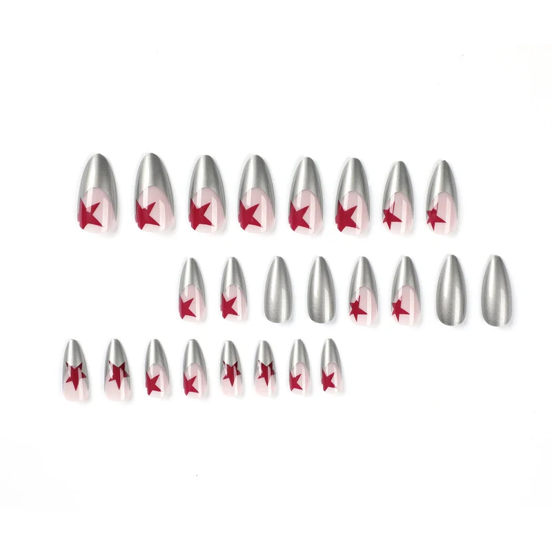 Kunstvolle Stiletto-Nägel mit Silber- und Sternenmotiven Karnz