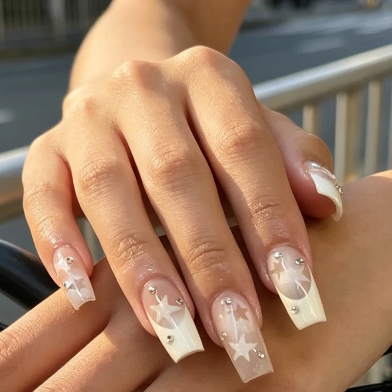 Glamorous Starry Nail Art Stornfield
