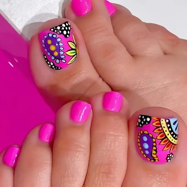 Florales Nageldesign Verbesserungen Karnz