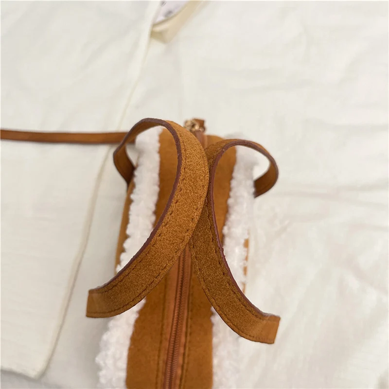Gemütliche Kunstwildlederhandtasche