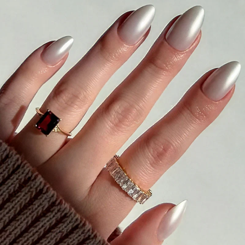 Elegante Matte Nagelkunst Verbesserungen Karnz