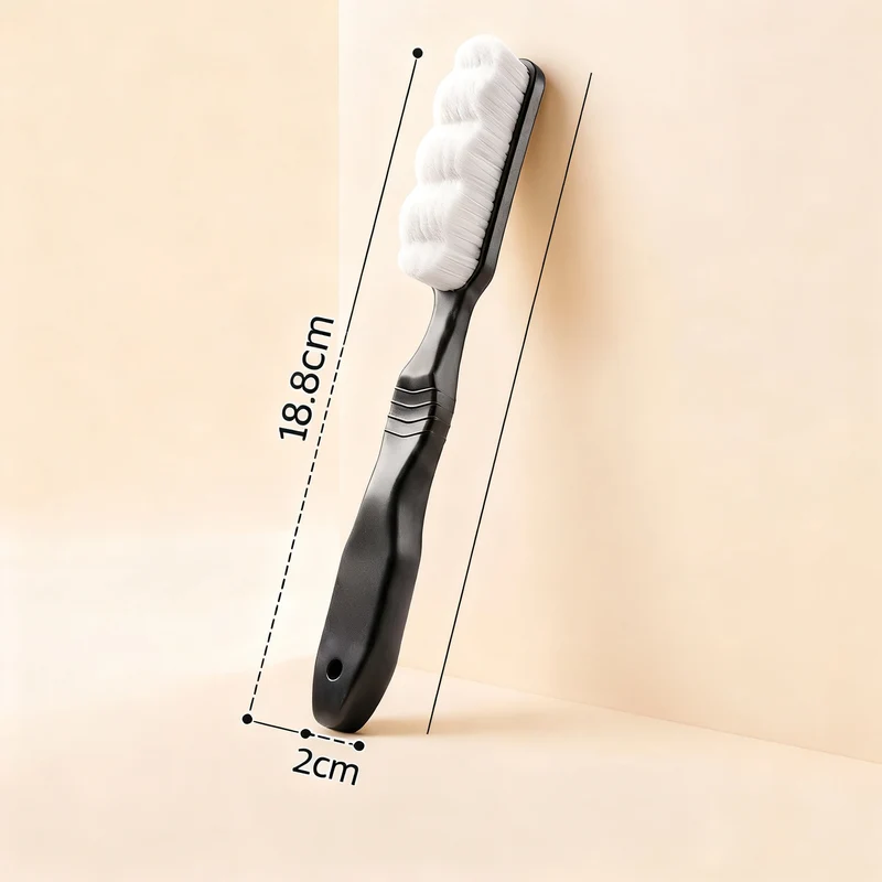 Soft shoe polishing brush made of nanofibers