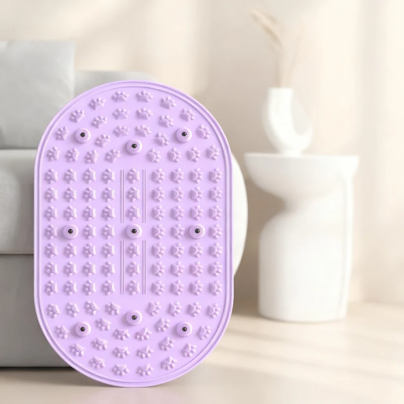 Foot reflex zone mat with magnetic stones