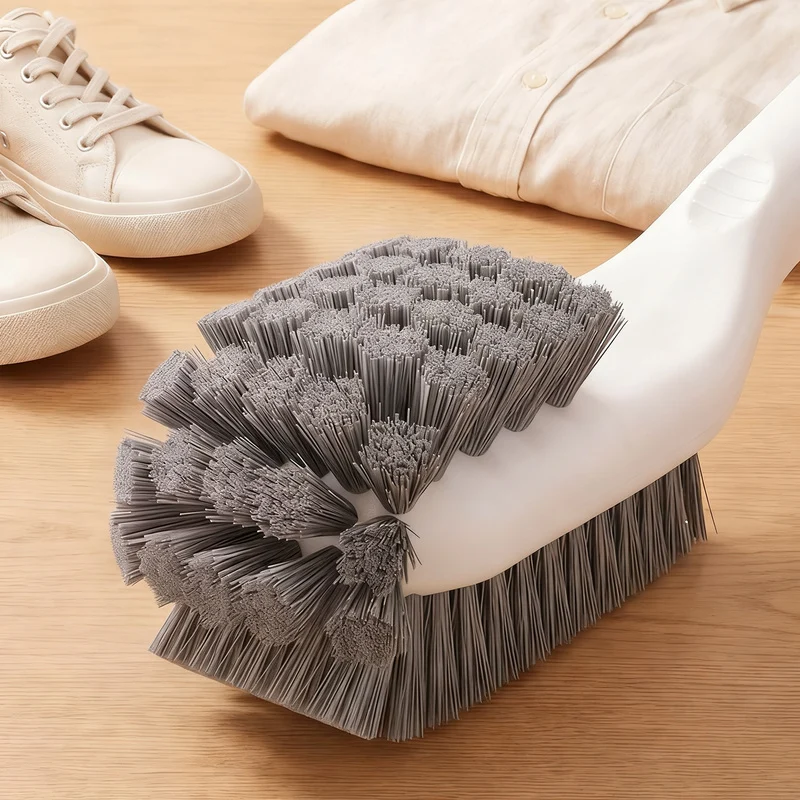 Shoe brush with long handle, double-sided