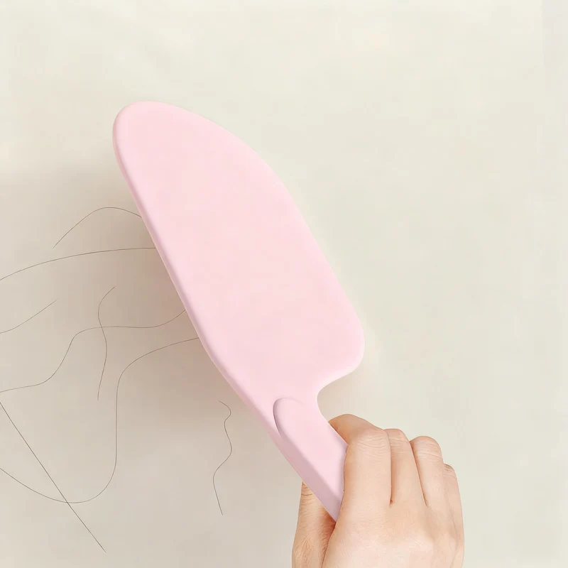 Mattress lifter and bed sheet fixer made of plastic
