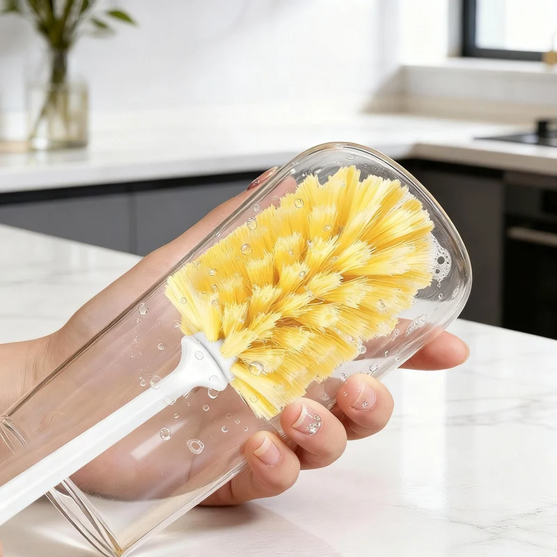 Long-handled brush for cleaning cups and bottles