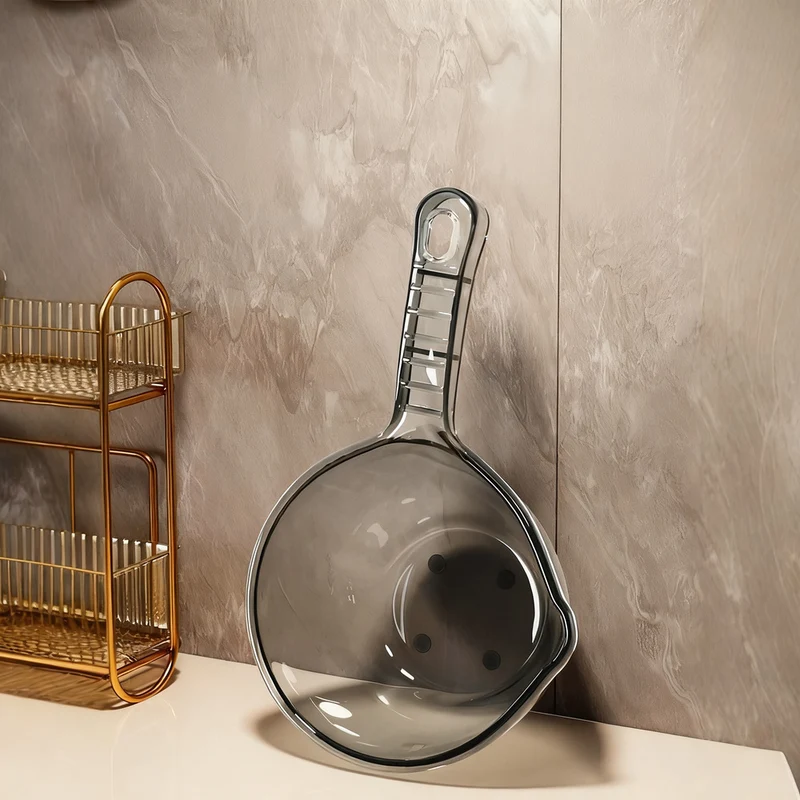 Plastic water scooper, shatterproof, with a long handle