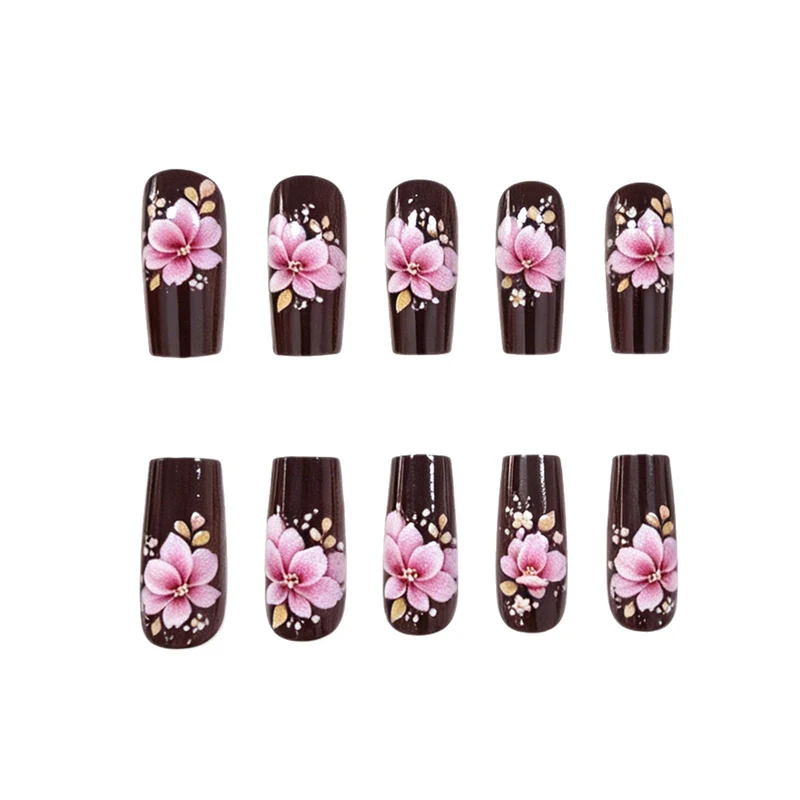 Florales Nagelkunstdesign Karnz