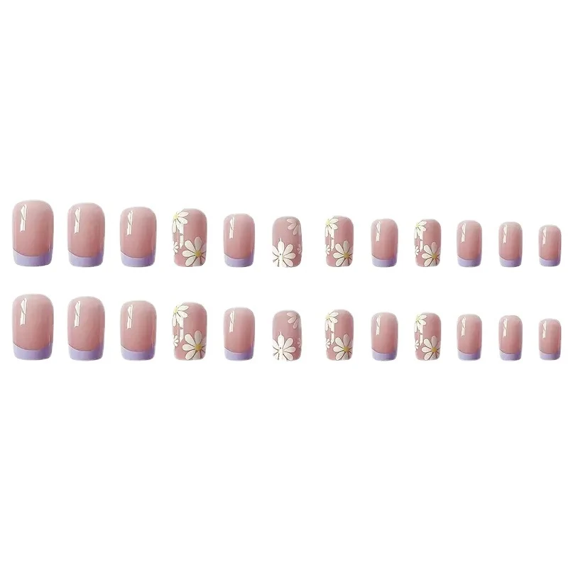 Florales Design Press-On Nagelset Karnz