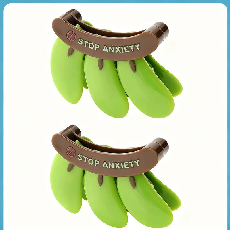 Closure clamp with magnet holder