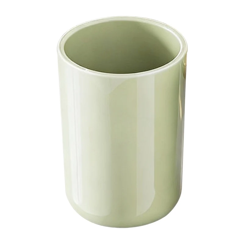 Portable toothbrush cup made of plastic