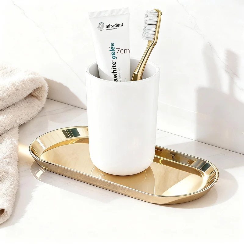 Portable toothbrush cup made of plastic