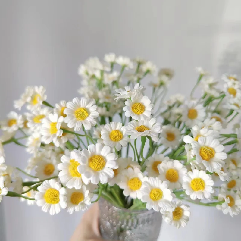Lifelike Floral Stem with Charming Yellow Daisies