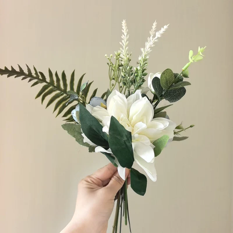 Lifelike Floral Handheld Bouquet