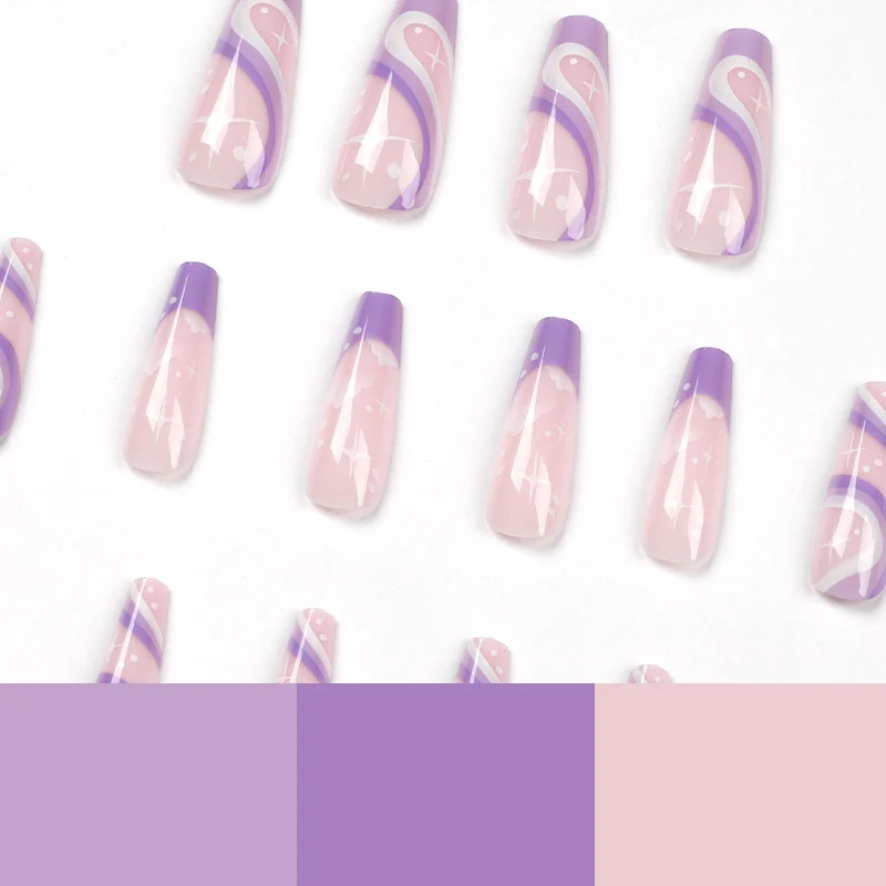 Kunstvolle Nagelverlängerungen mit trendigem Ombre-Design Karnz