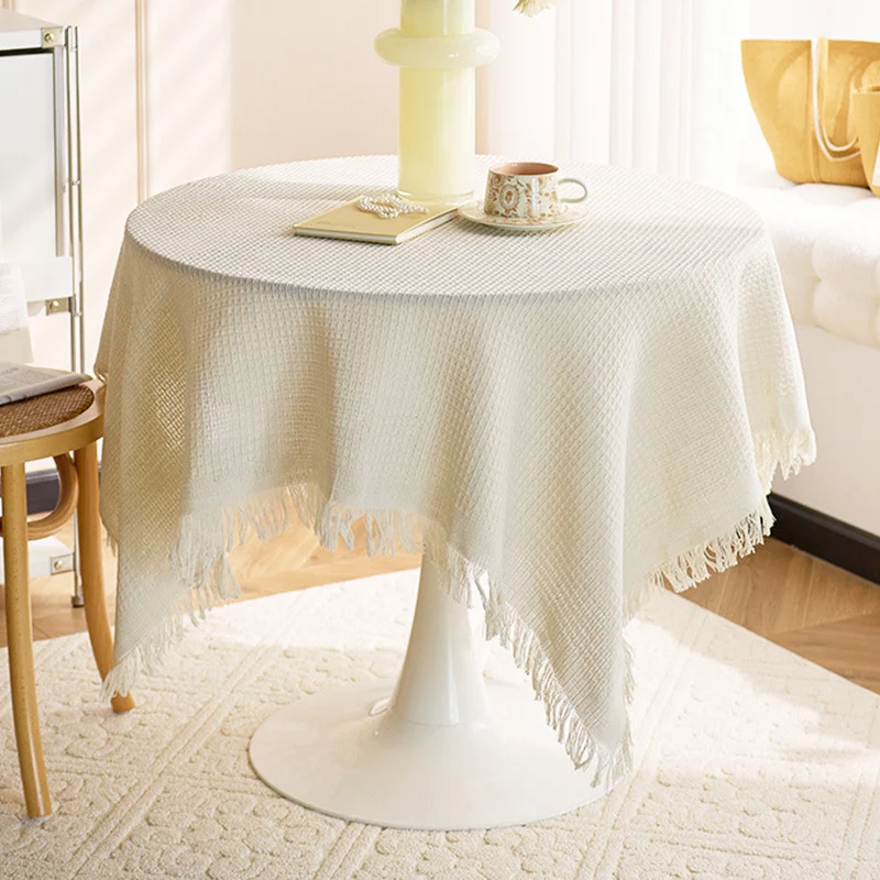 Round Textured Waffle-Weave Fringe Tablecloth with Tassel Edge