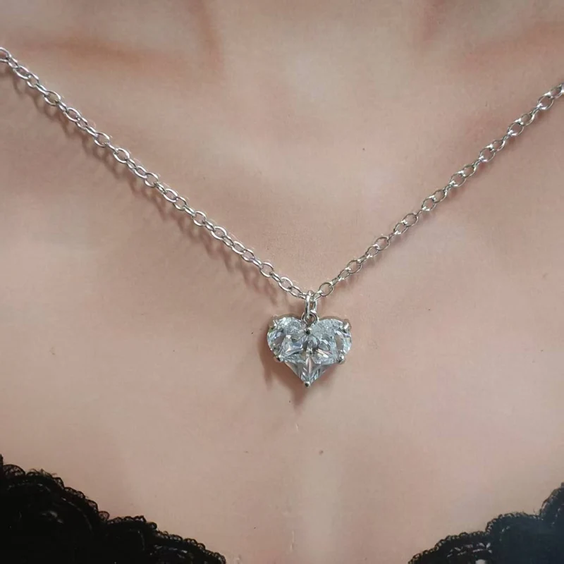 Heart-Shaped Crystal Pendant Necklace Stornfield