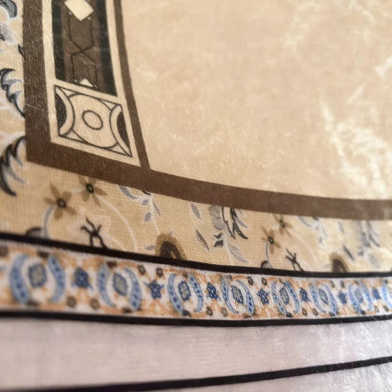 Prayer mat with geometric pattern