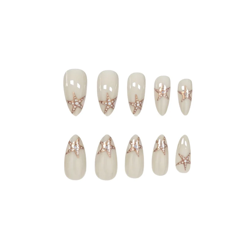 Elegante Sternenfisch-verzierte Nagelkunst Karnz