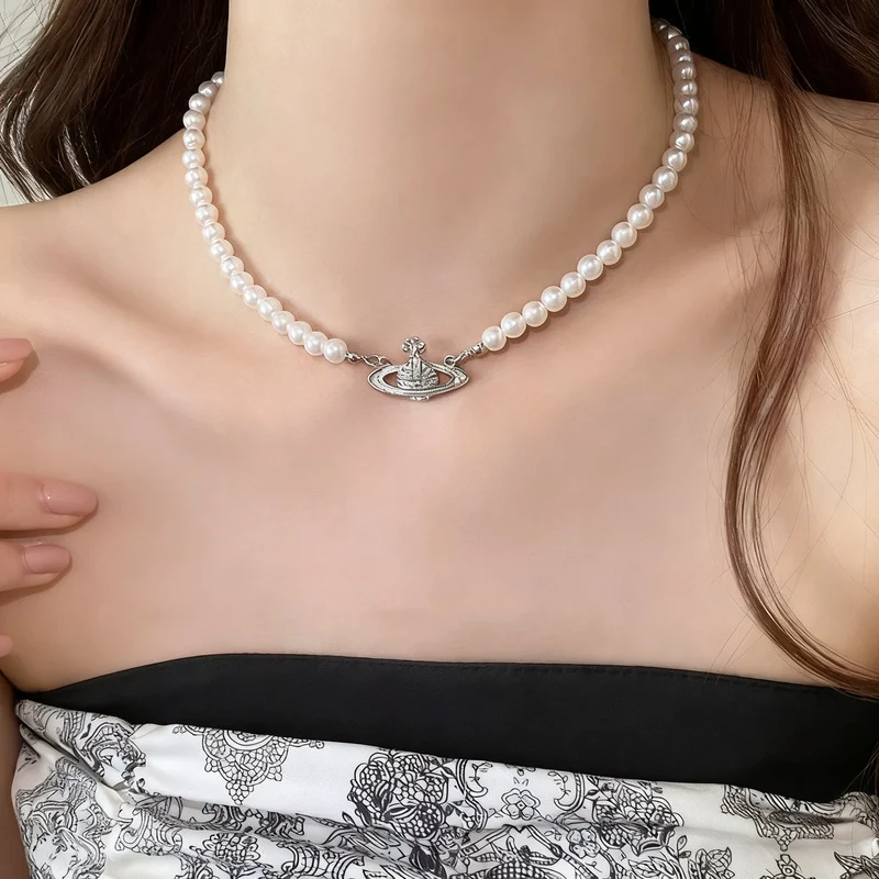 Pearl necklace with silver clasp, pearls 4–12 mm