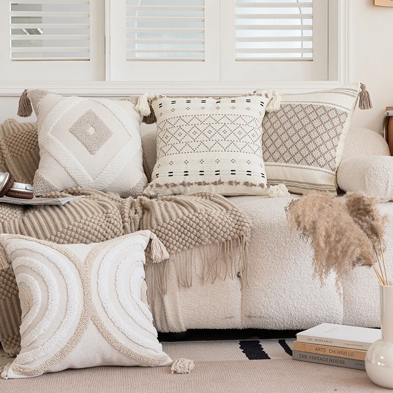 Decorative Tufted Concentric Circle Cotton Throw Pillow Cover with Corner Tassels and Hidden Zipper