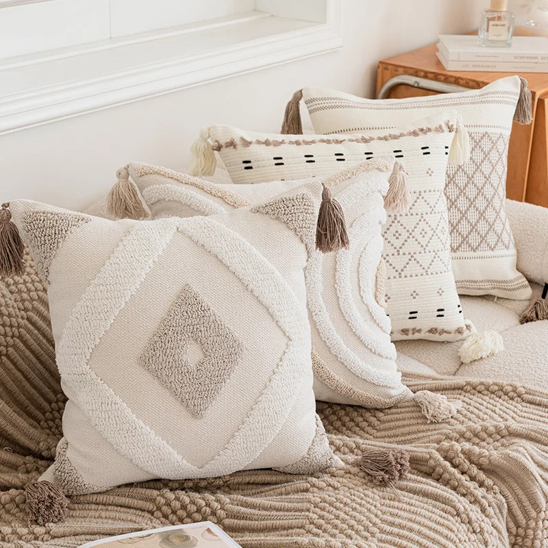 Decorative Tufted Concentric Circle Cotton Throw Pillow Cover with Corner Tassels and Hidden Zipper