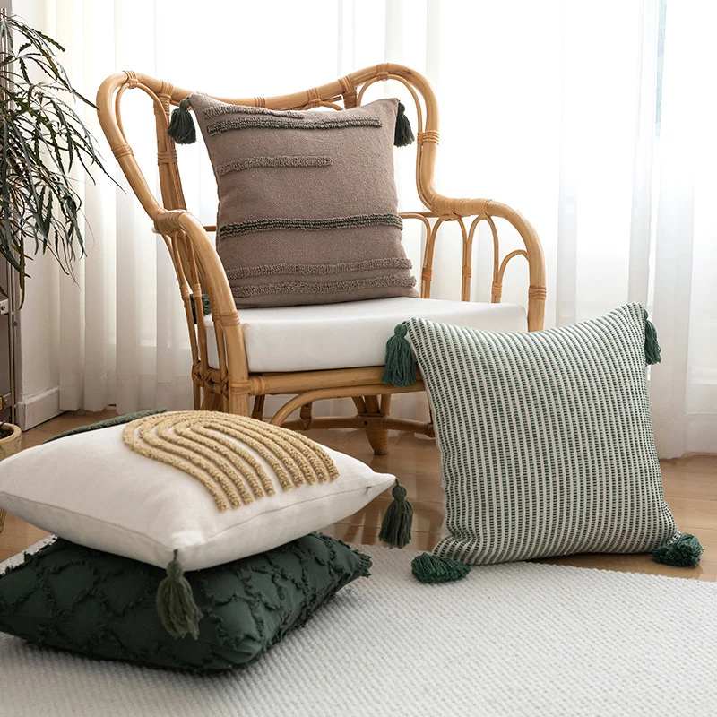 Decorative Knitted Striped Square Throw Pillow with Corner Tassels