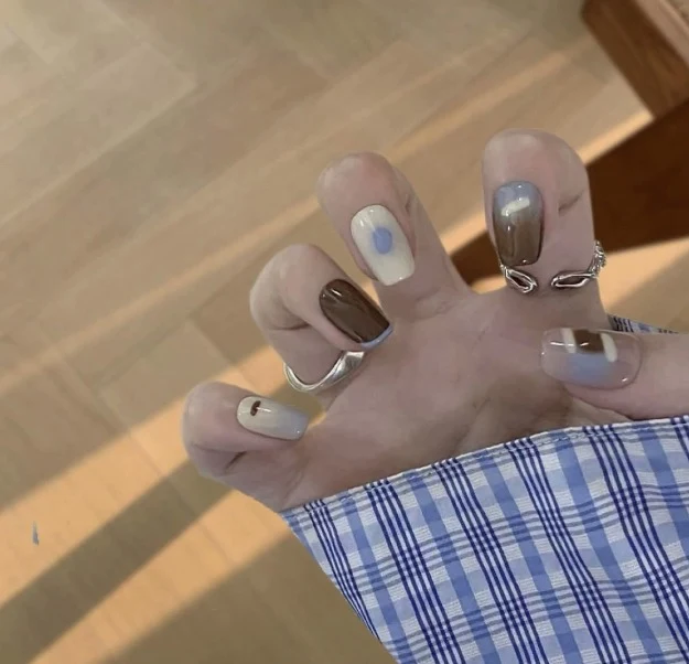 Künstlerische Mehrschichtige Acryl Nagelkunst Karnz