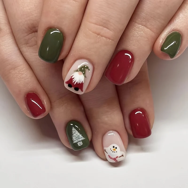 Künstlerische winterliche Nail Art Karnz