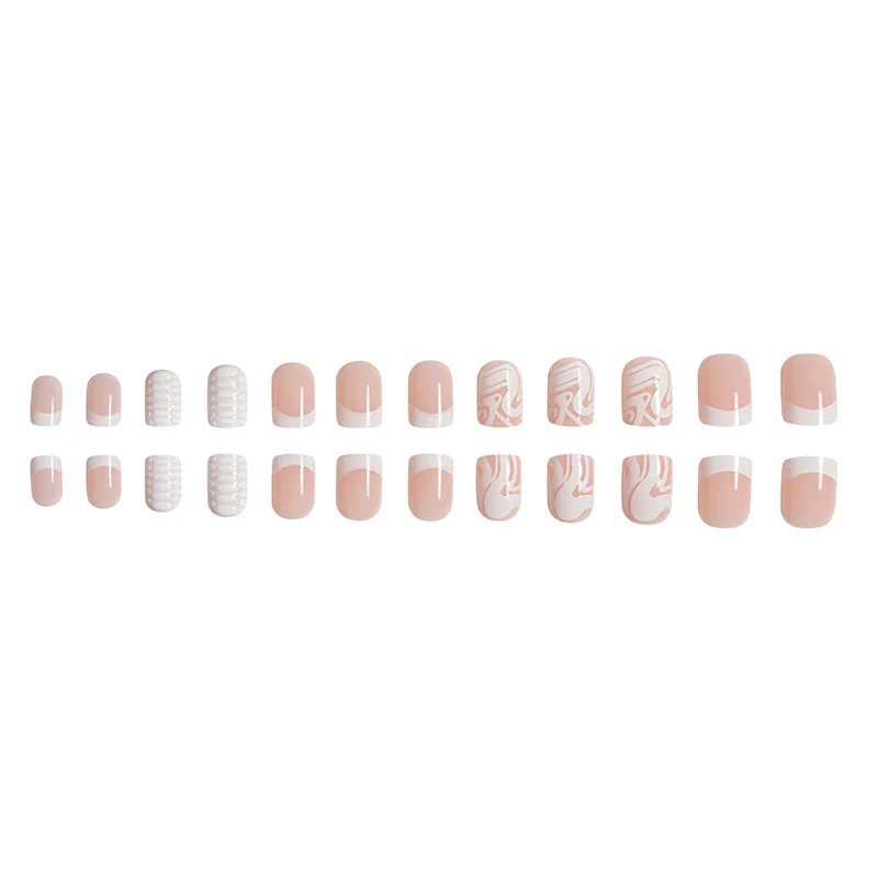 Künstlerische Acrylnagelverlängerungen mit Marmor Design Karnz