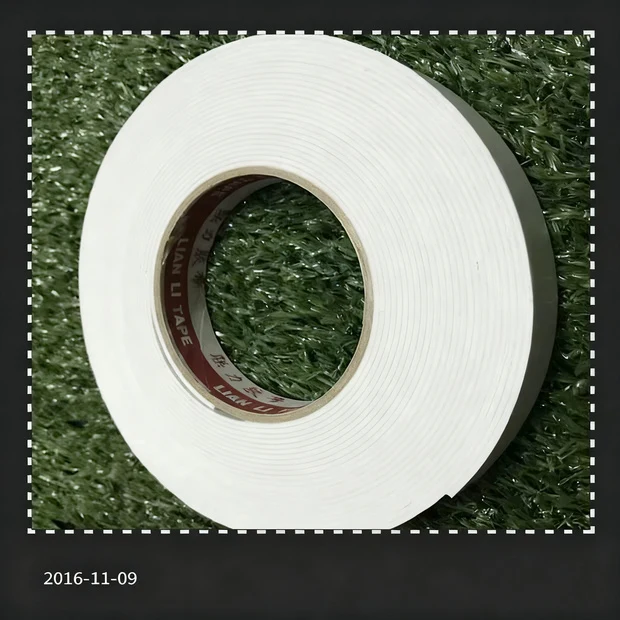 Double-sided foam tape 20 mm × 5 m